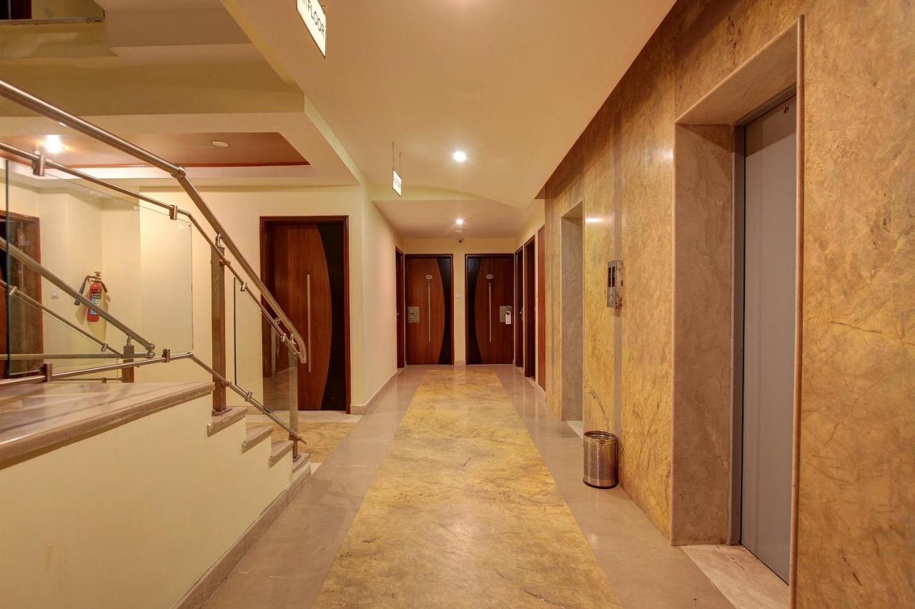 Collection O 29684 Hotel Vikram Palace & Restaurant Dayal Bagh Ngoại thất bức ảnh